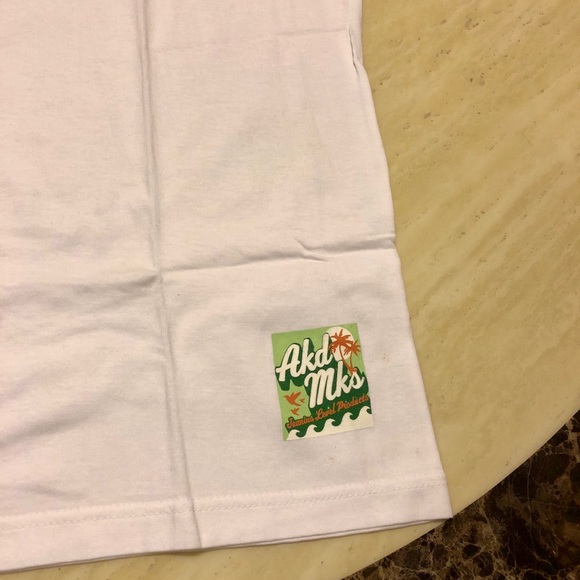 New AKADEMIKS Printed White Tee in Size XL - Picture 3 of 4